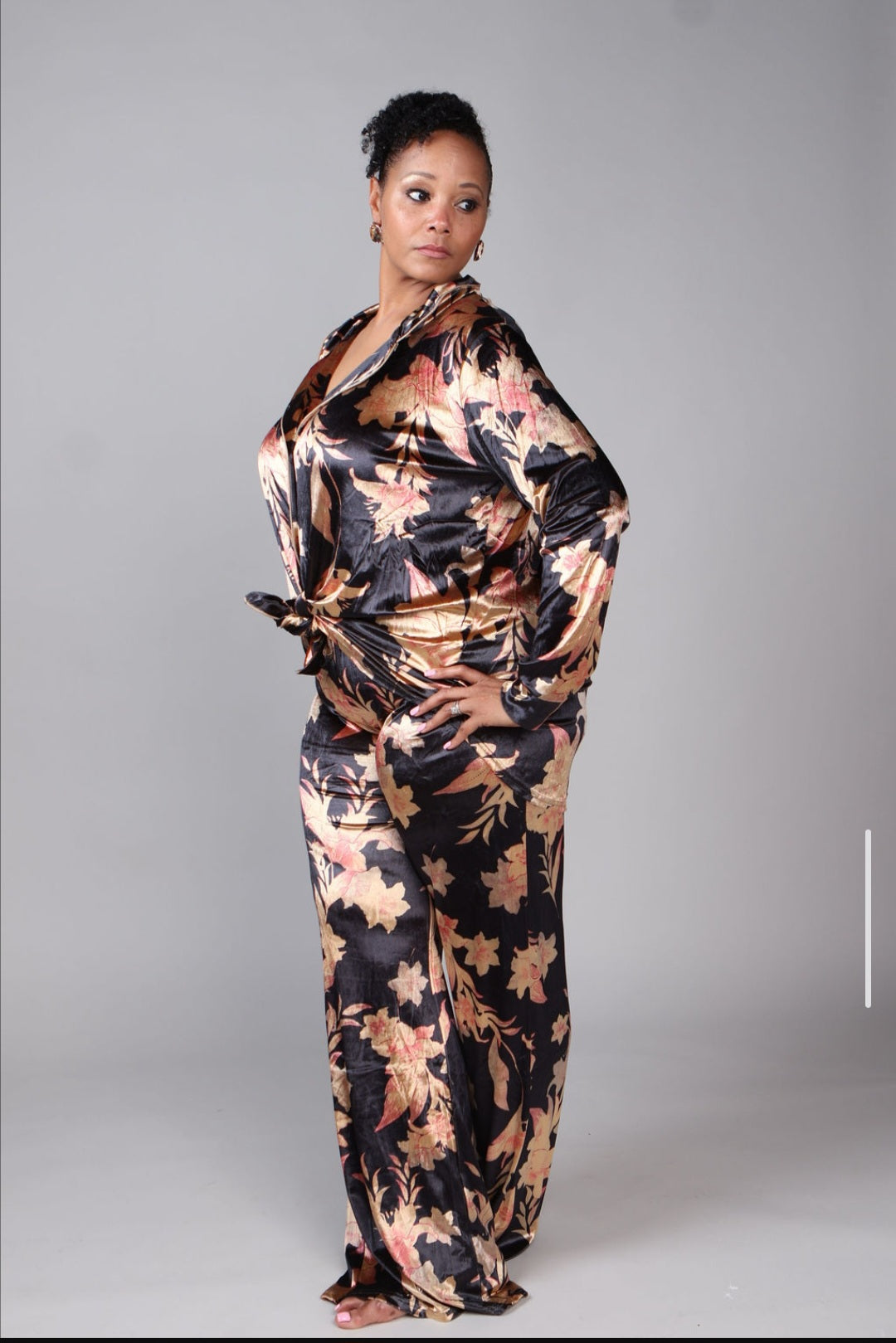 "She's So Chic" Classi Set