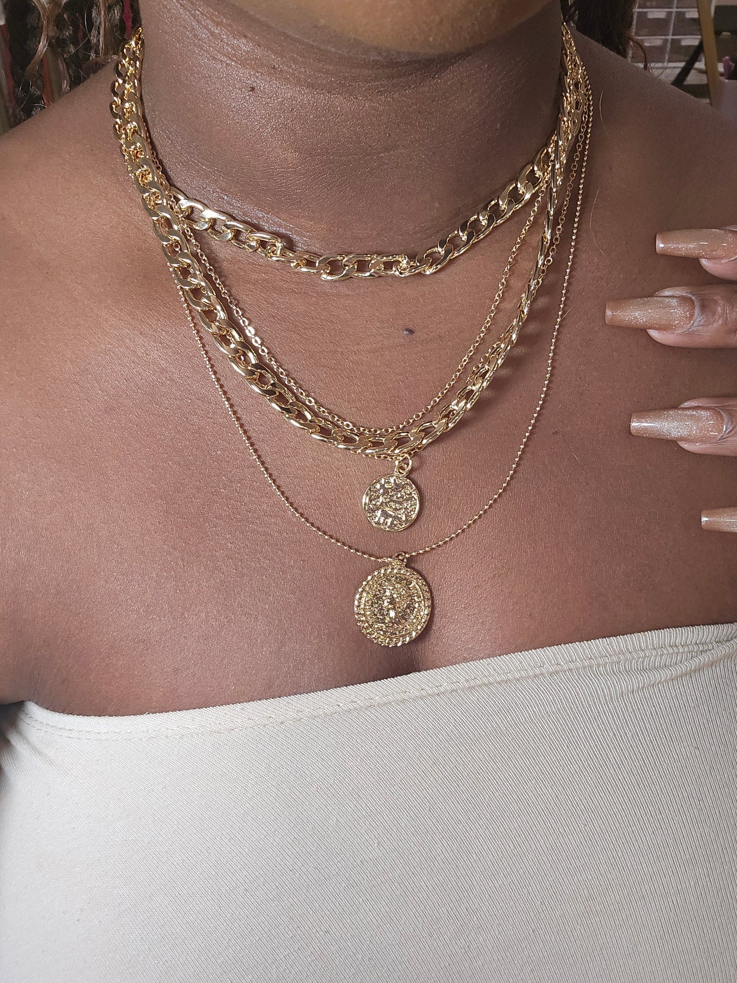 "Classi & Rich" 5 Row Chunky Chain Pendant Necklace
